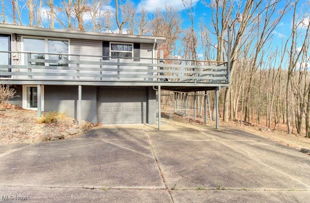 29 Manito Trail, Malvern, OH 44644