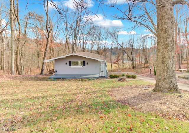 29 Manito Trail, Malvern, OH 44644