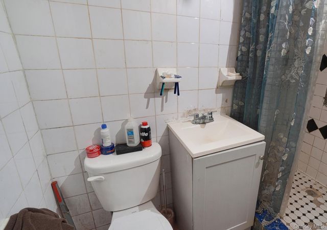 1029 Wheeler Avenue, Bronx, NY 10472