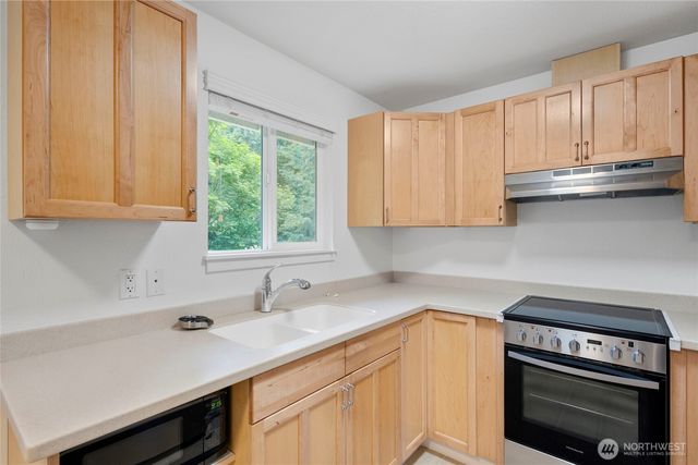 8223 Paine Street SW, Lakewood, WA 98499