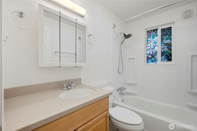 8223 Paine Street SW, Lakewood, WA 98499