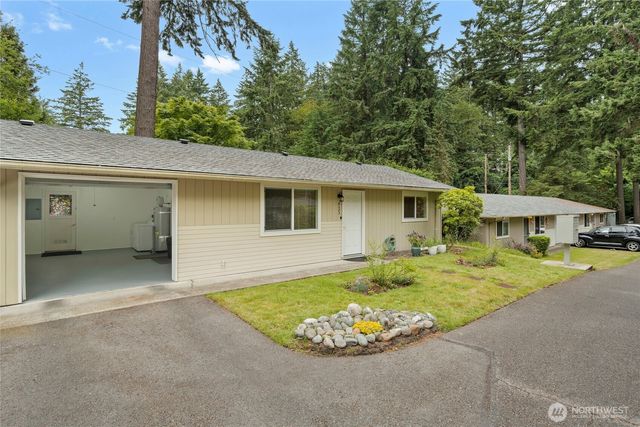 8223 Paine Street SW, Lakewood, WA 98499