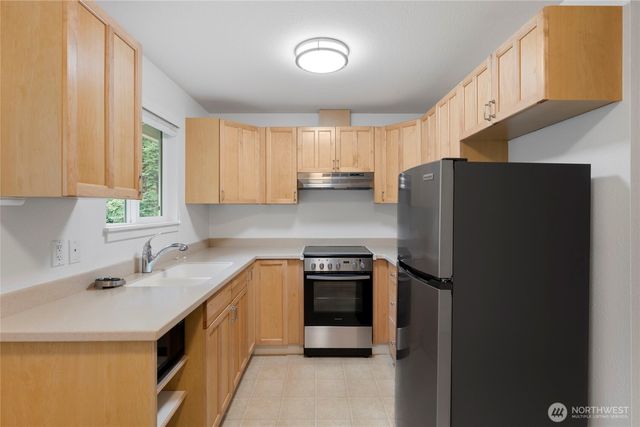 8223 Paine Street SW, Lakewood, WA 98499