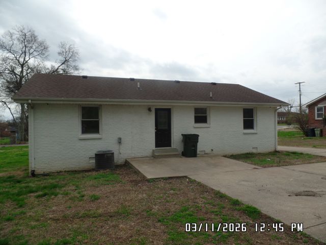 106 Richland Ct, Gallatin, TN 37066