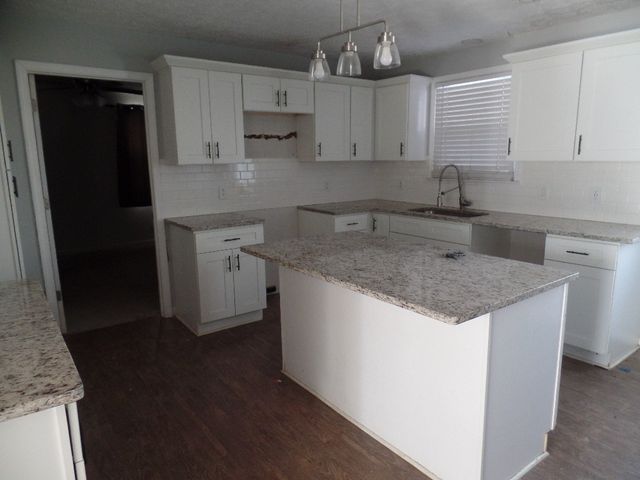 106 Richland Ct, Gallatin, TN 37066