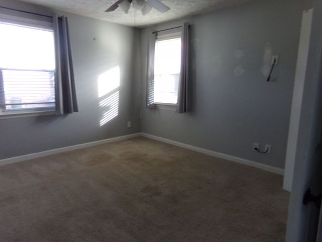 106 Richland Ct, Gallatin, TN 37066