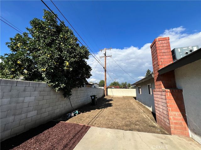 866 N Eucalyptus, Rialto, CA 92376
