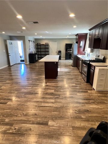 866 N Eucalyptus, Rialto, CA 92376