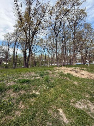 733 Druim Trail, Crown Point, IN 46307