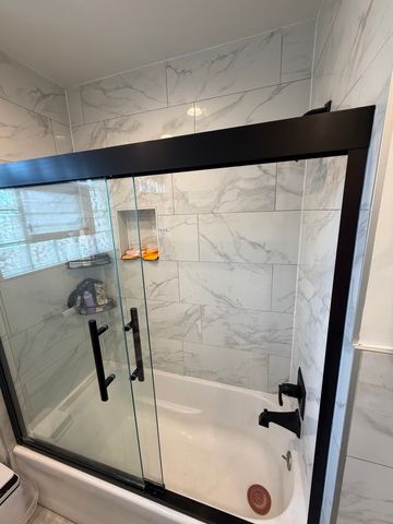 1643 Sycamore Street, Des Plaines, IL 60018