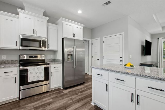 785 S May Street, Kingsland, GA 31548