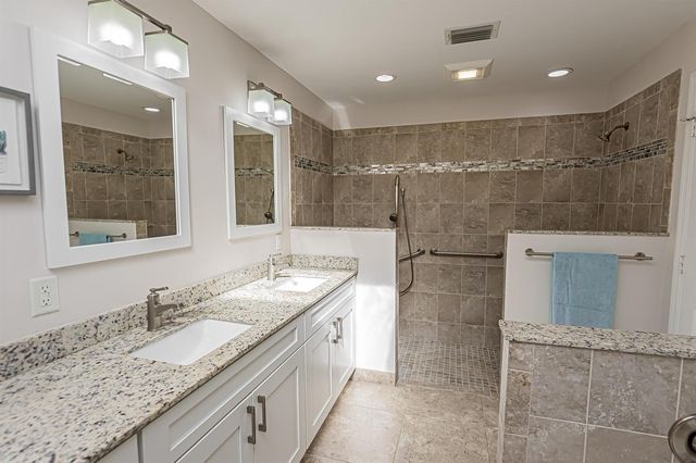 1375 SW Bent Pine Cove, Port St. Lucie, FL 34986