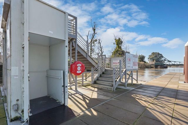 14144 Market St, Walnut Grove, CA 95690