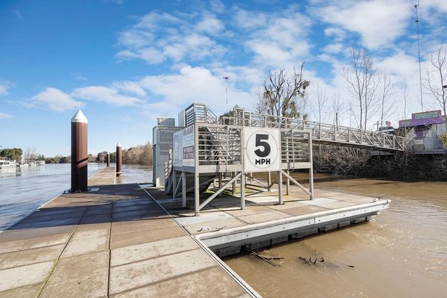 14144 Market St, Walnut Grove, CA 95690