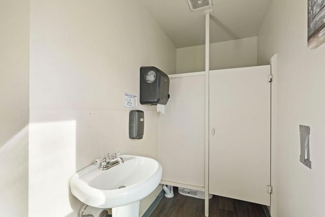 14144 Market St, Walnut Grove, CA 95690