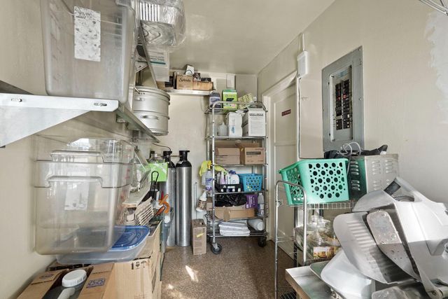 14144 Market St, Walnut Grove, CA 95690