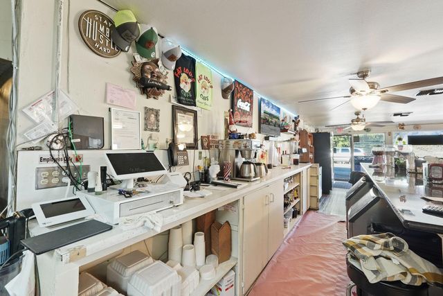 14144 Market St, Walnut Grove, CA 95690