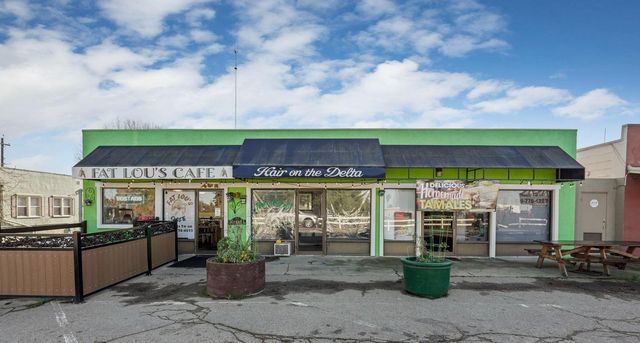 14144 Market St, Walnut Grove, CA 95690