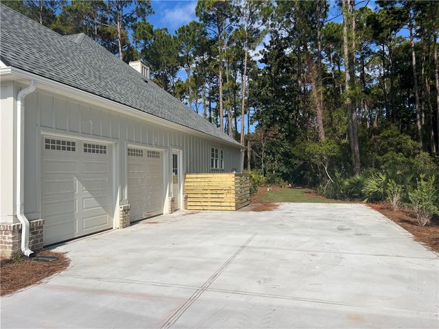 110 Clubhouse Circle, St Marys, GA 31558