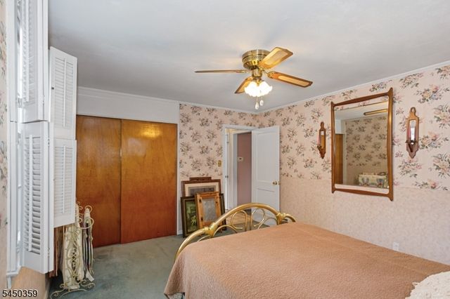 45 Cleveland Ave, Hasbrouck Heights Boro, NJ 07604