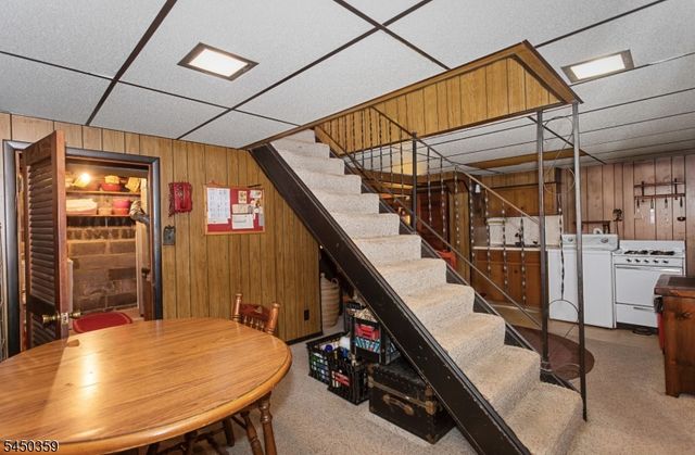 45 Cleveland Ave, Hasbrouck Heights Boro, NJ 07604