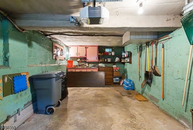 45 Cleveland Ave, Hasbrouck Heights Boro, NJ 07604