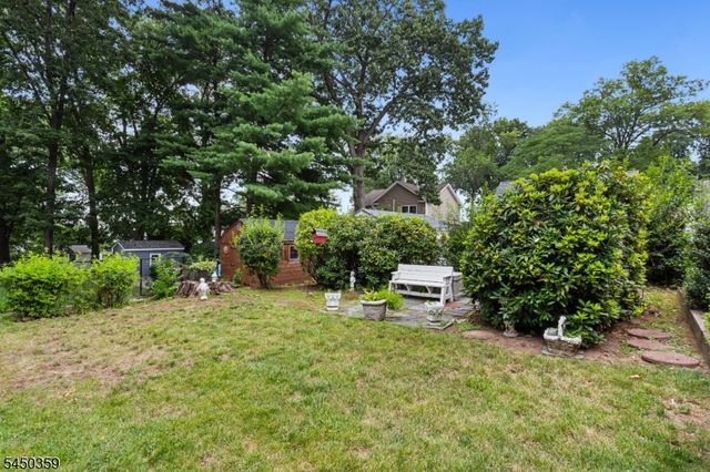 45 Cleveland Ave, Hasbrouck Heights Boro, NJ 07604