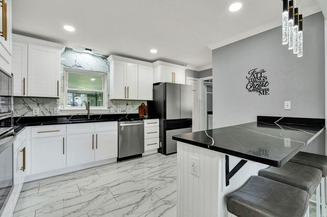 7011 Leslie Dell Lane, Chattanooga, TN 37421