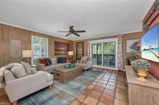 995 9th AVE S 6, Naples, FL 34102