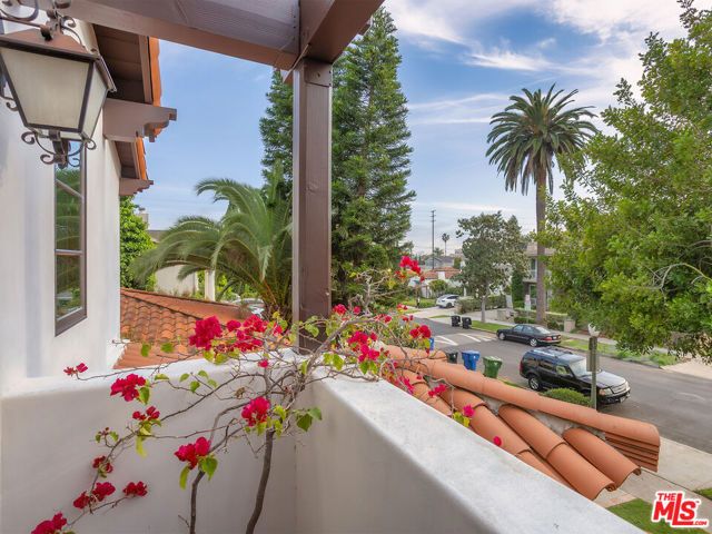 2026 Greenfield Avenue, Los Angeles, CA 90025