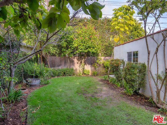 2026 Greenfield Avenue, Los Angeles, CA 90025