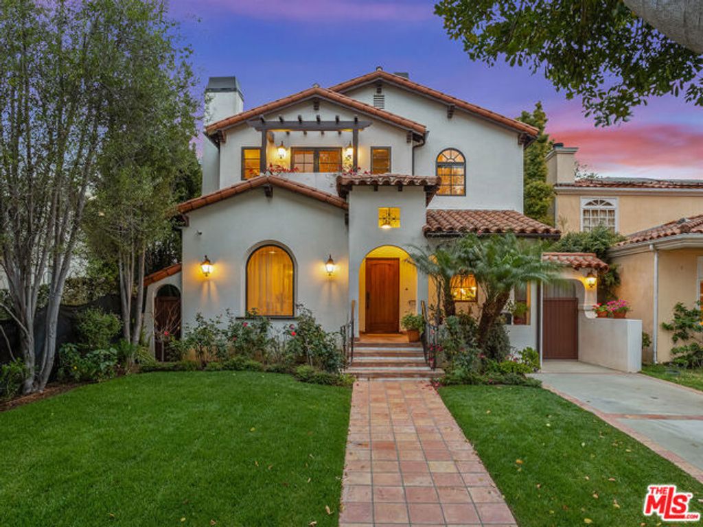 2026 Greenfield Avenue, Los Angeles, CA 90025