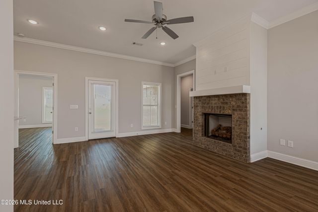 203 Silver Maple Place, Canton, MS 39046