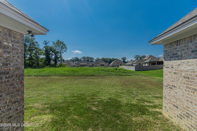 203 Silver Maple Place, Canton, MS 39046