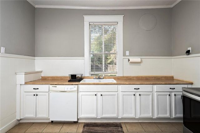 456 S Broad Street, Mobile, AL 36603