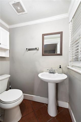 456 S Broad Street, Mobile, AL 36603