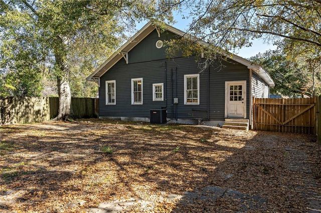 456 S Broad Street, Mobile, AL 36603