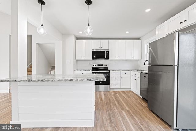 107 MAPLE AVE, Willow Grove, PA 19090