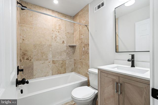 107 MAPLE AVE, Willow Grove, PA 19090