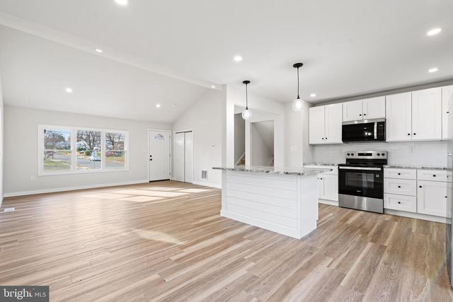 107 MAPLE AVE, Willow Grove, PA 19090