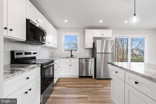 107 MAPLE AVE, Willow Grove, PA 19090