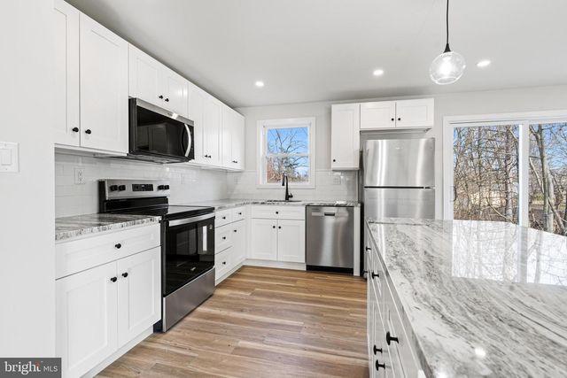 107 MAPLE AVE, Willow Grove, PA 19090