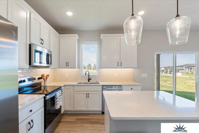 4310 S 212th Street, Elkhorn, NE 68022