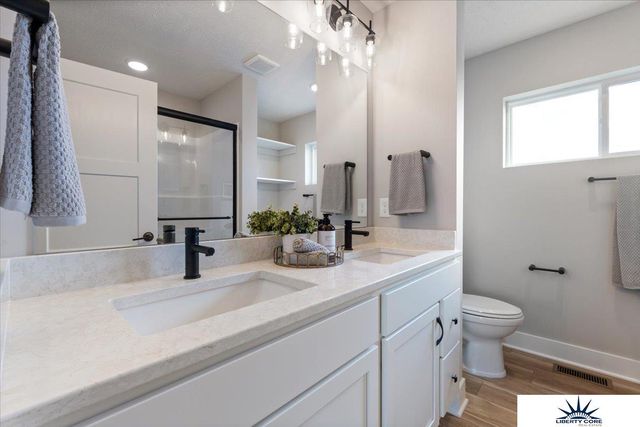 4310 S 212th Street, Elkhorn, NE 68022