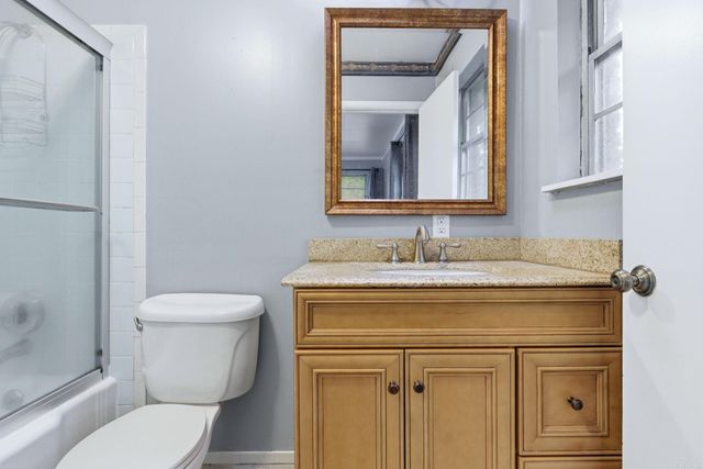 7311 W markham Street, Little Rock, AR 72205