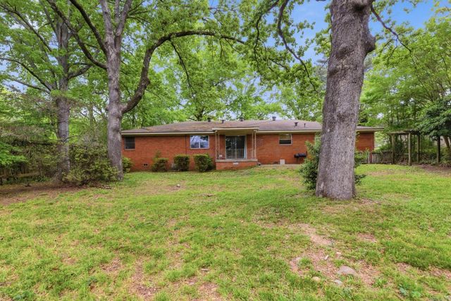 7311 W markham Street, Little Rock, AR 72205