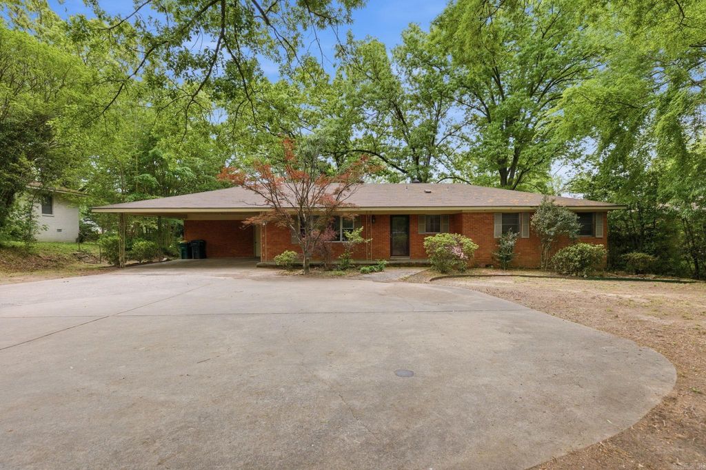 7311 W markham Street, Little Rock, AR 72205