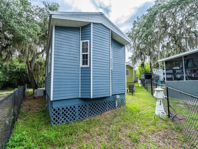 15991 NE 243RD PLACE ROAD 31, Fort Mc Coy, FL 32134