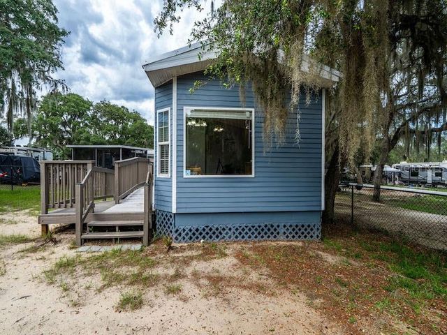 15991 NE 243RD PLACE ROAD 31, Fort Mc Coy, FL 32134