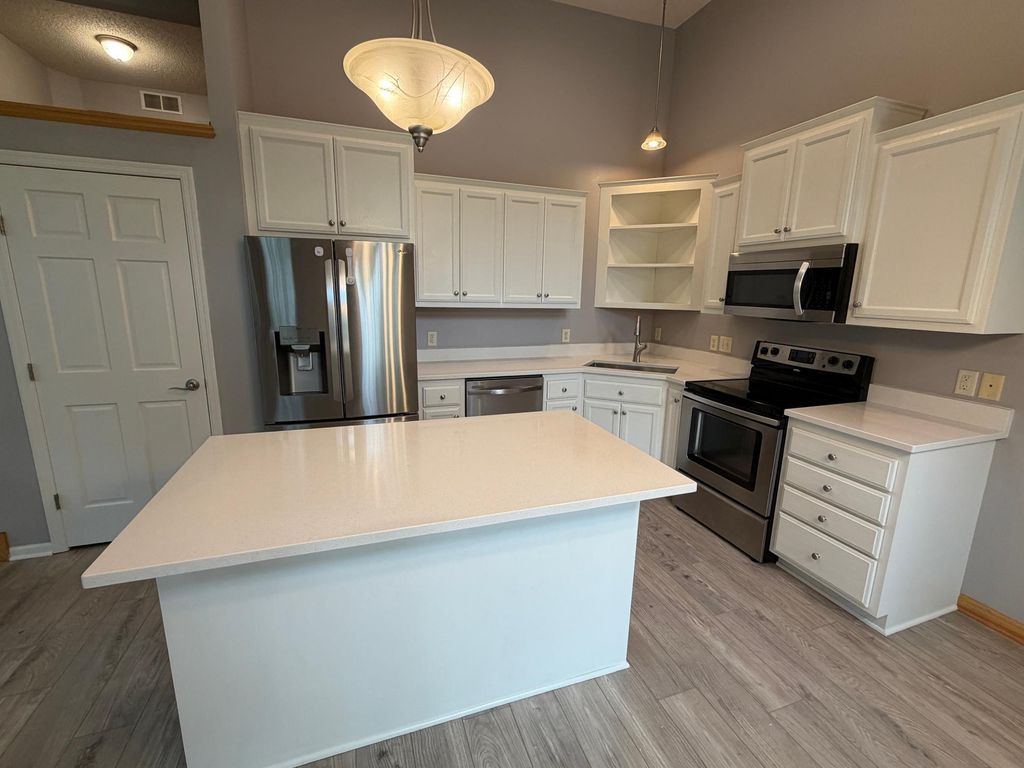 3110 Frontier Drive, Woodbury, MN 55129 — photo 5